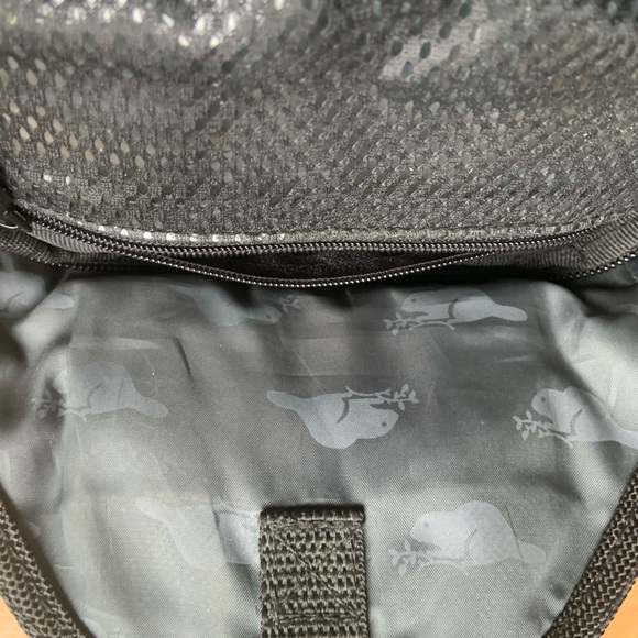 Roots Camera Bags Small one is new - Picture 6 of 6